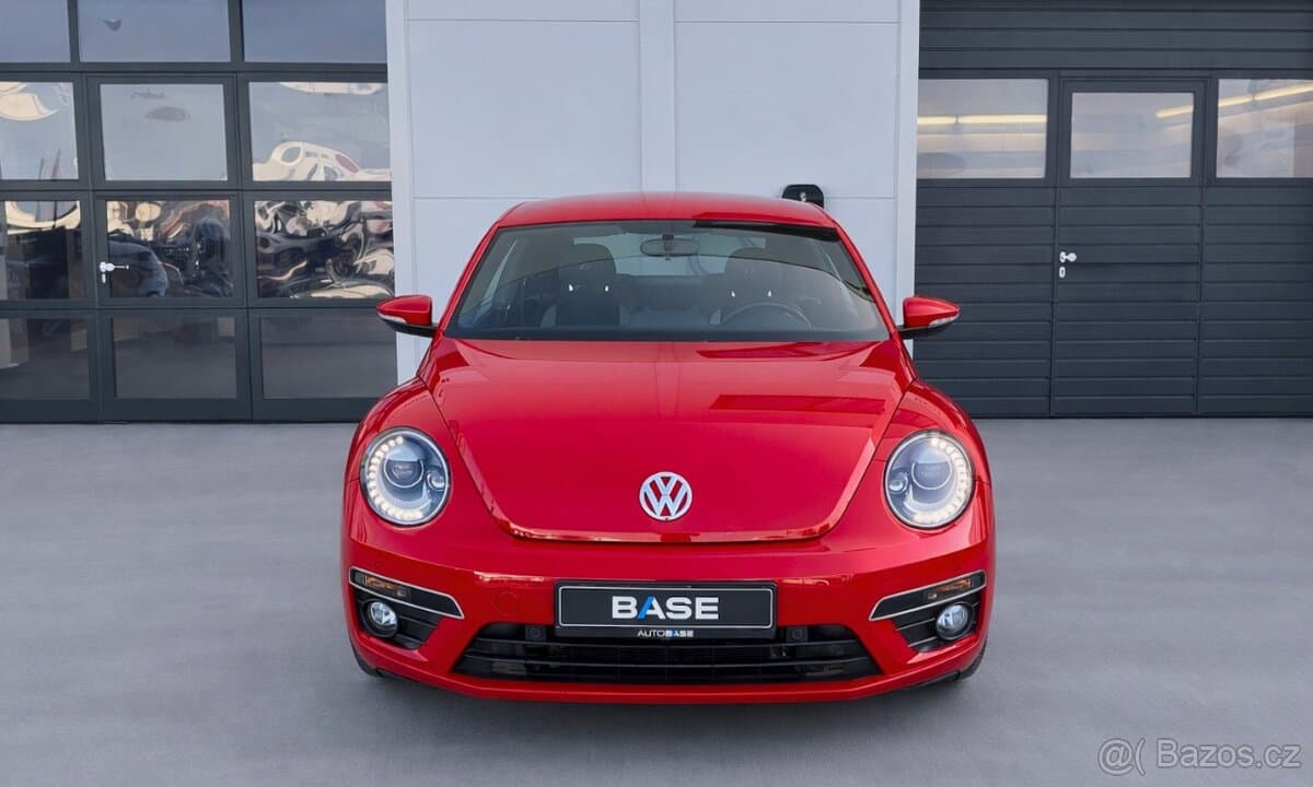 2015 Volkswagen BEETLE - 2