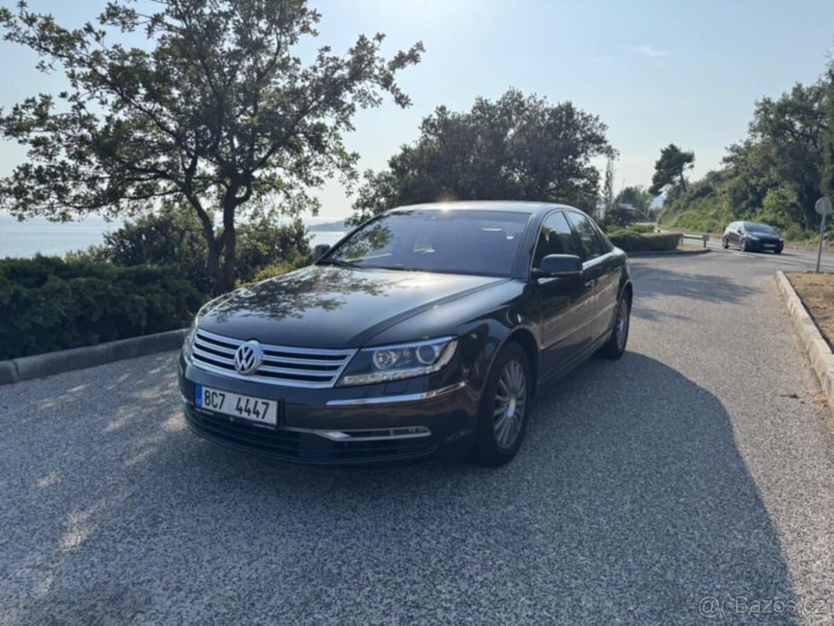 2010 Volkswagen PHAETON - 2