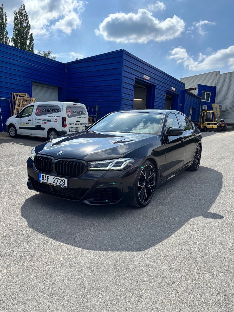 2020 BMW M5 - 2