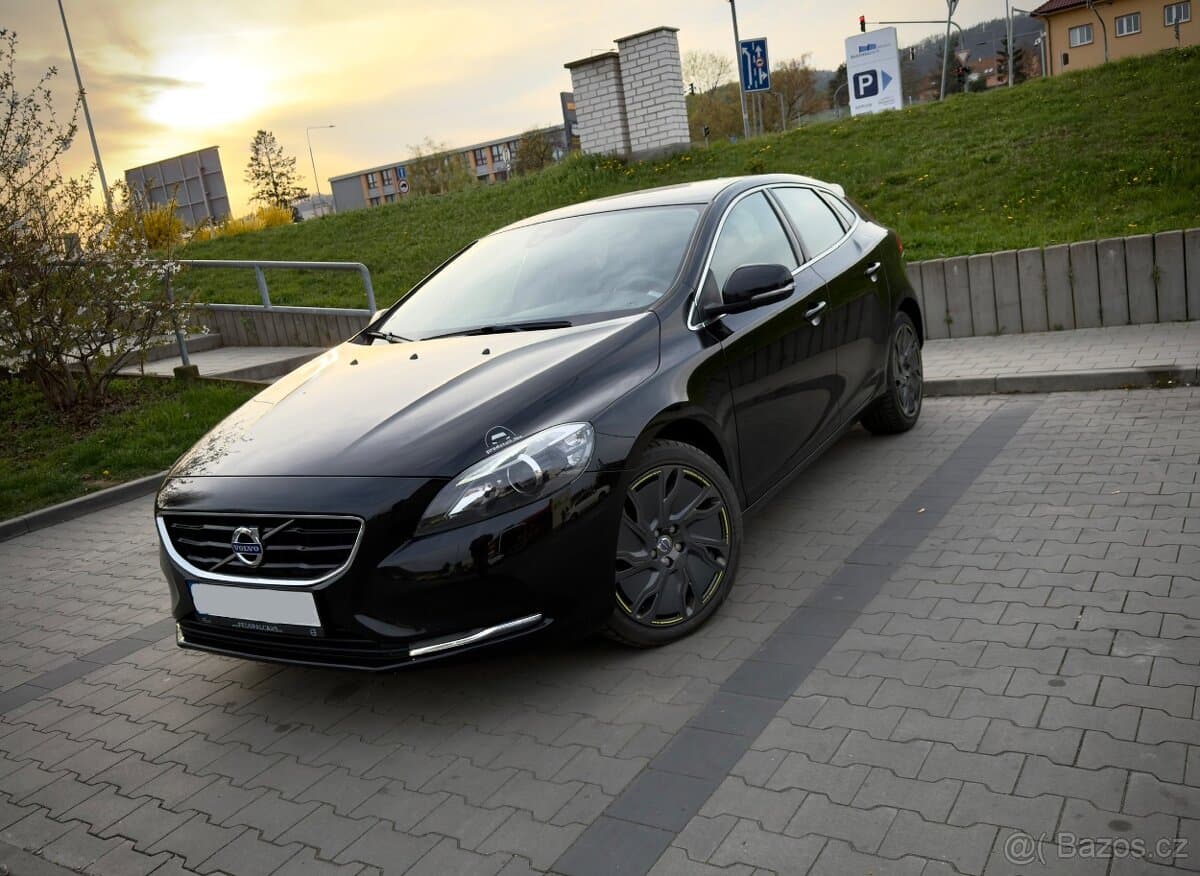 2016 Volvo V40 - 2