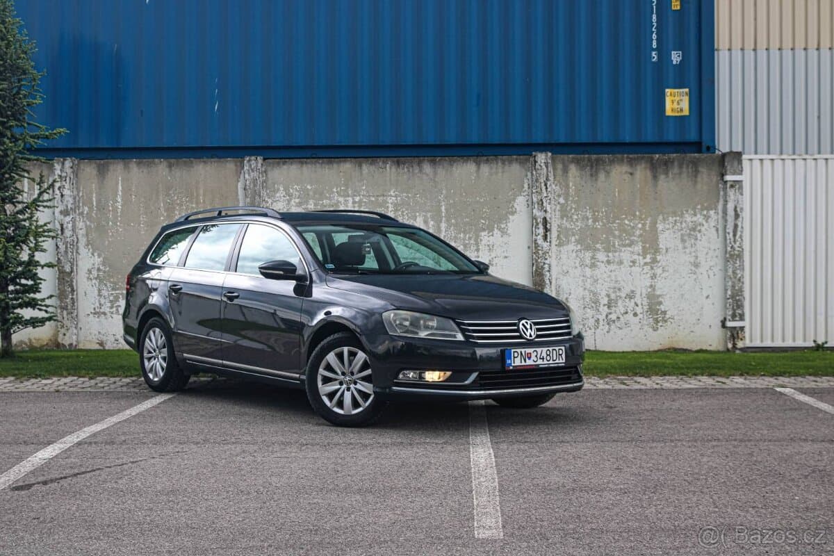 2012 Volkswagen PASSAT - 2