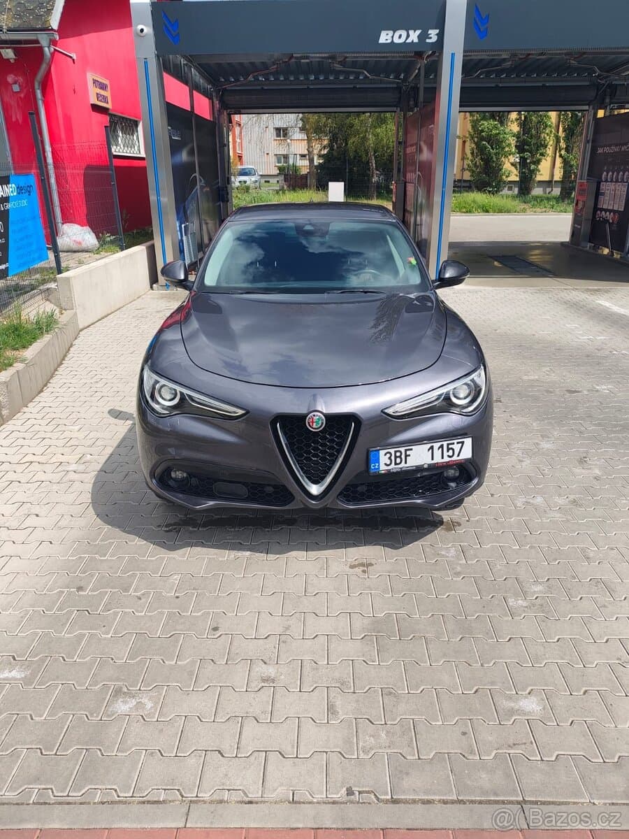 2018 Alfa Romeo STELVIO - 2