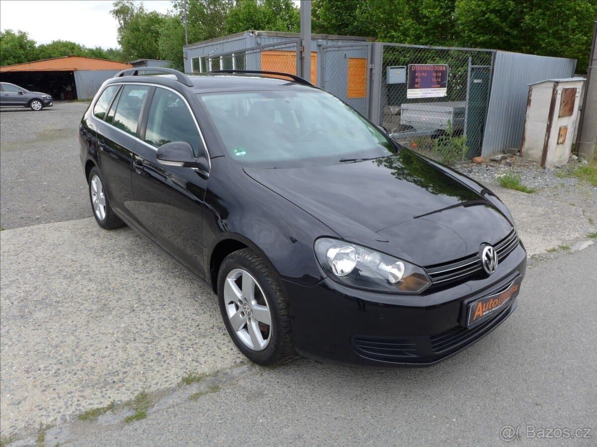 2010 Volkswagen GOLF - 2