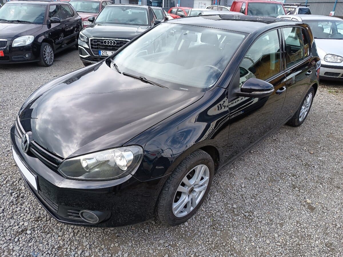 2011 Volkswagen GOLF - 2