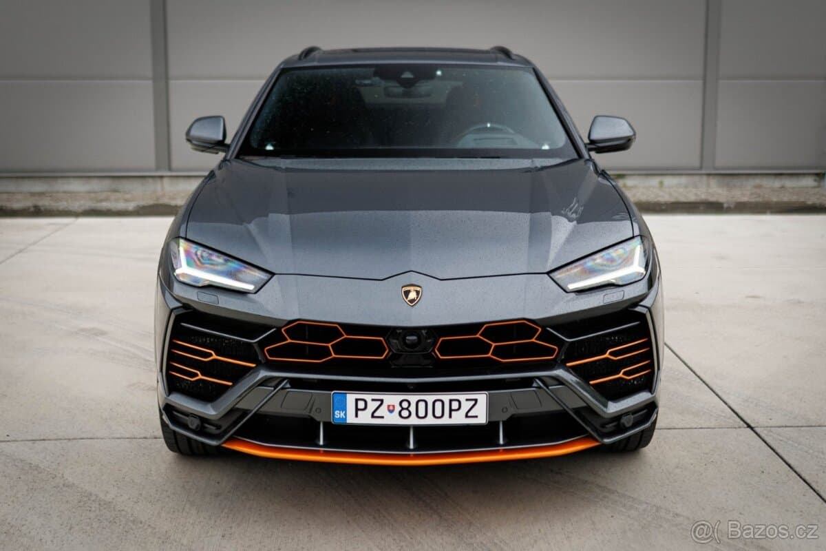 2020 Lamborghini URUS - 2