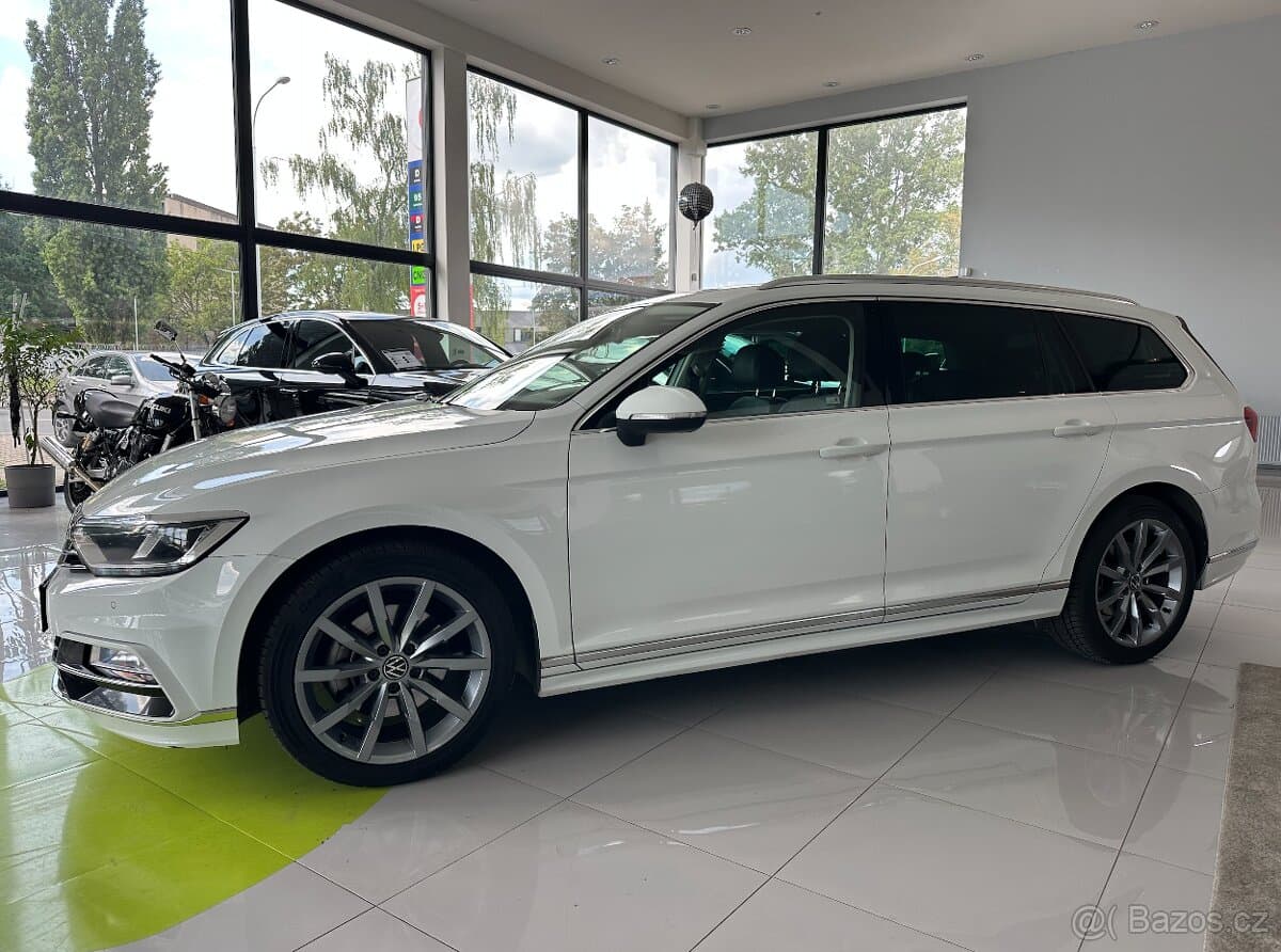 2018 Volkswagen PASSAT - 2