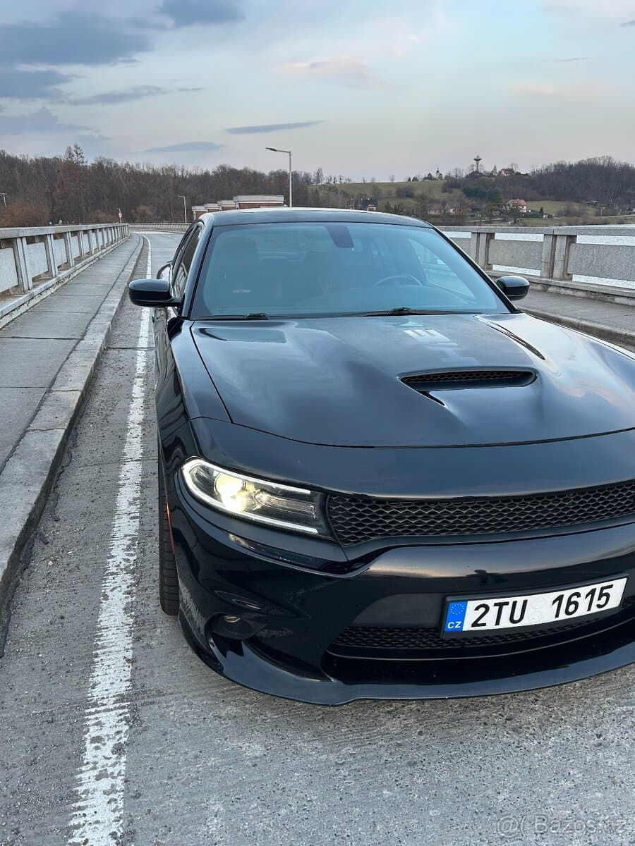 2017 Dodge CHARGER - 2