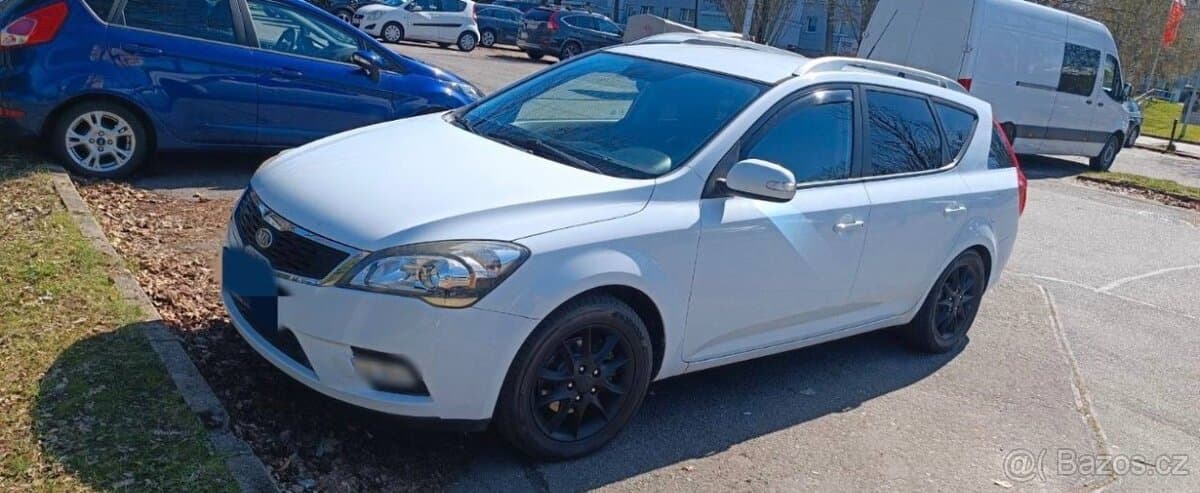 2010 Kia PROCEED - 2