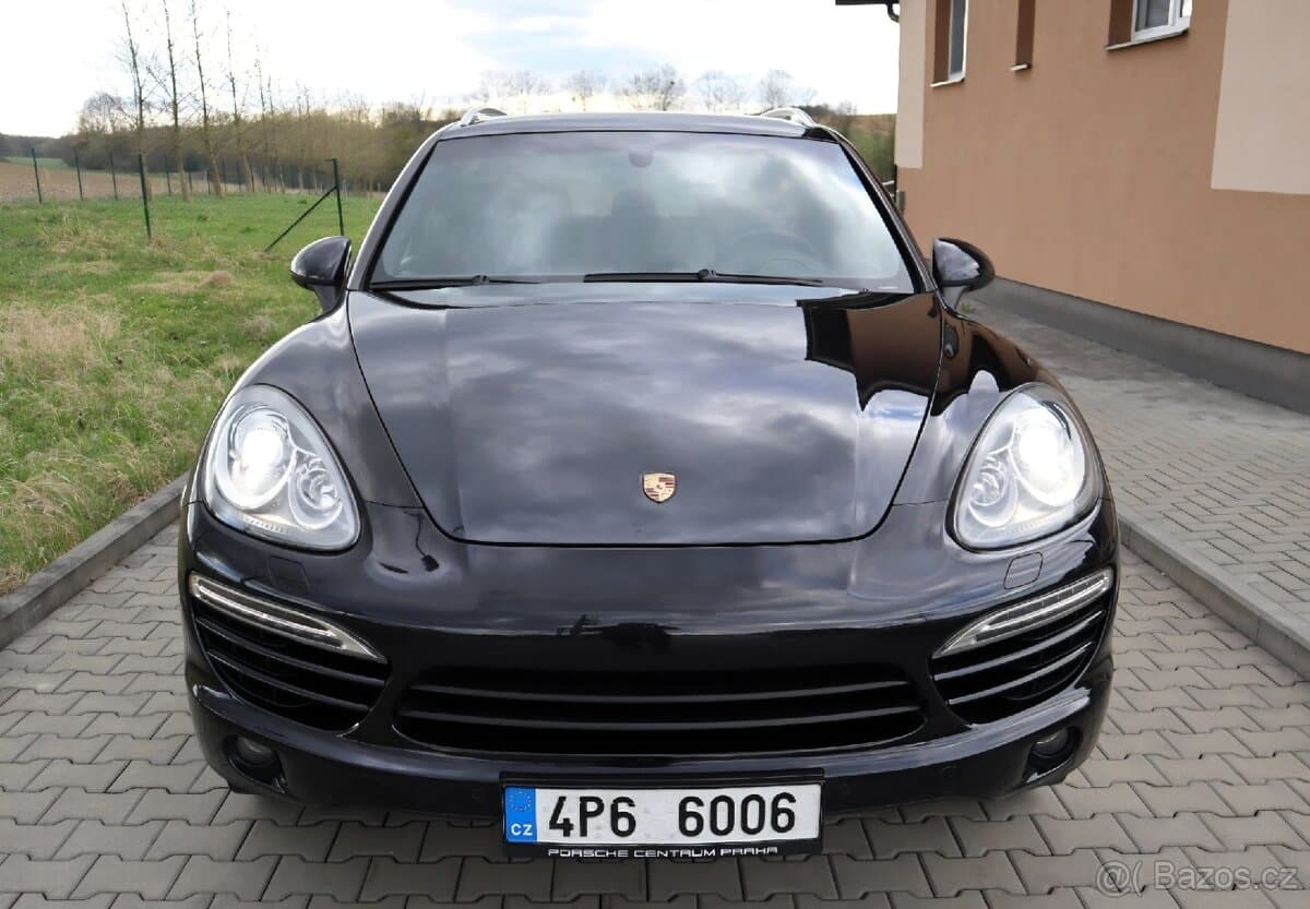 2011 Porsche CAYENNE - 2