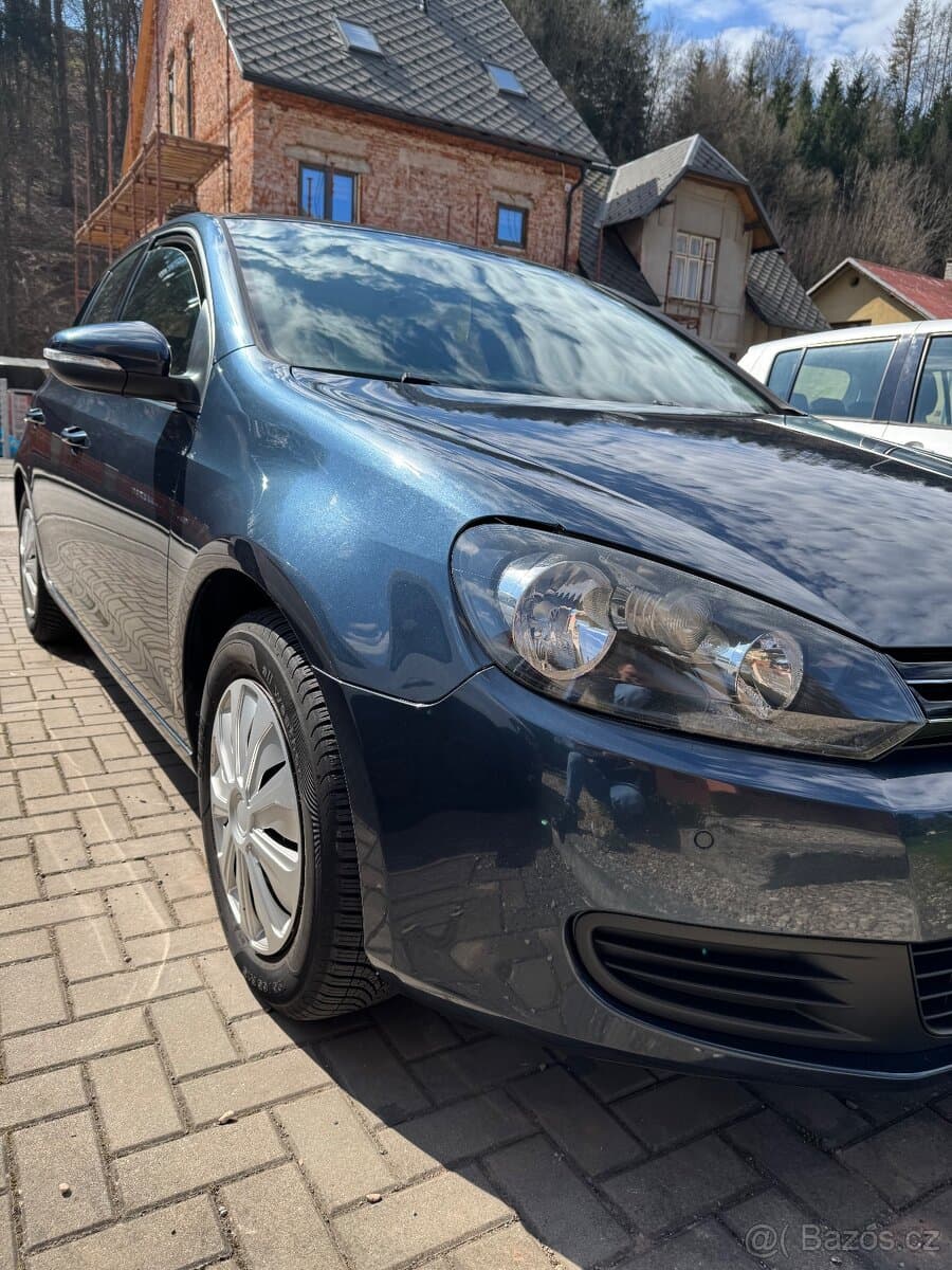 2010 Volkswagen GOLF - 2