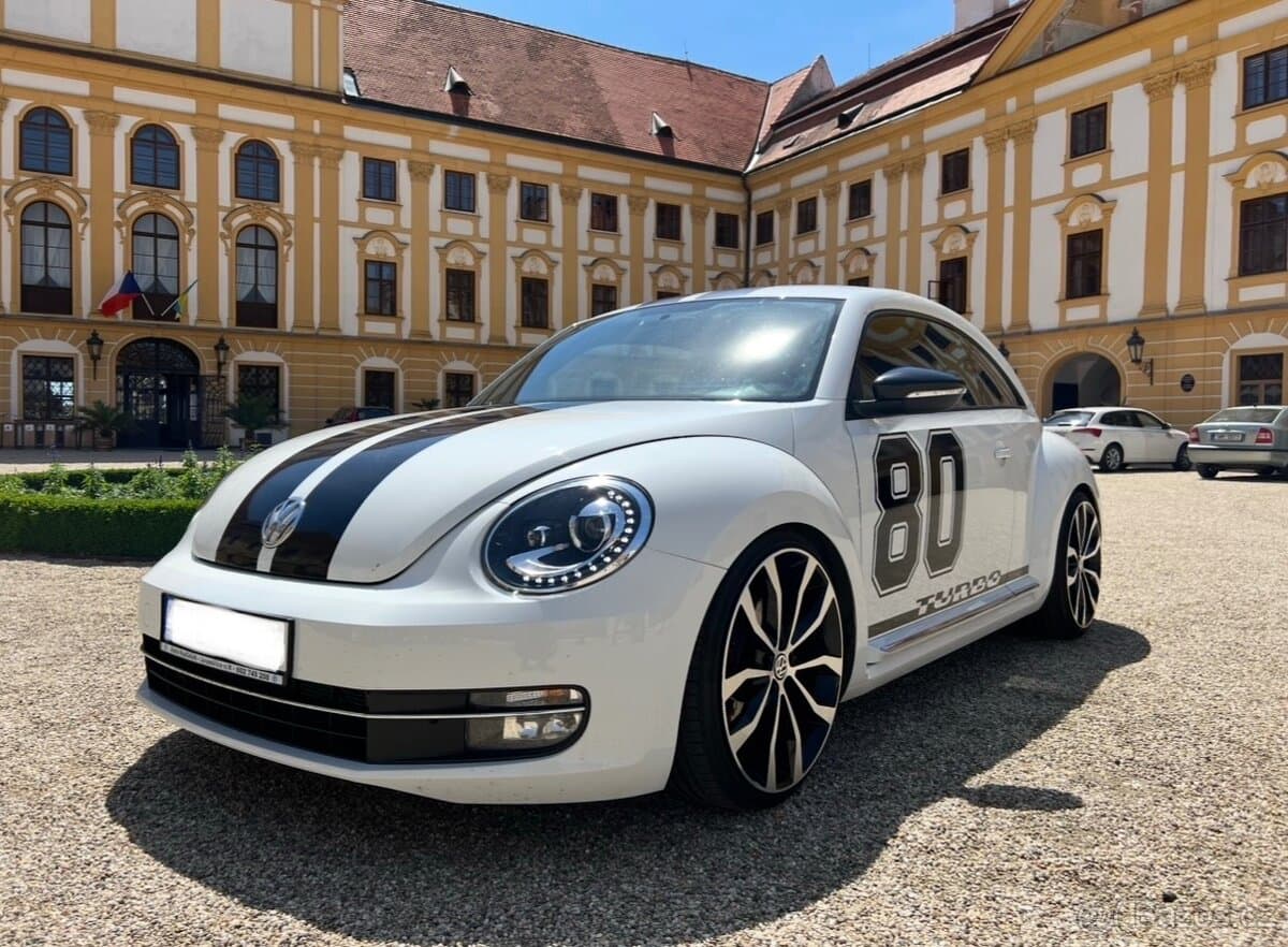 2012 Volkswagen BEETLE - 2