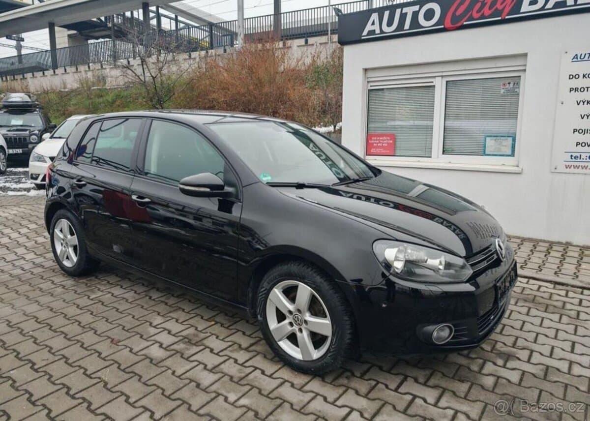 2011 Volkswagen GOLF - 2