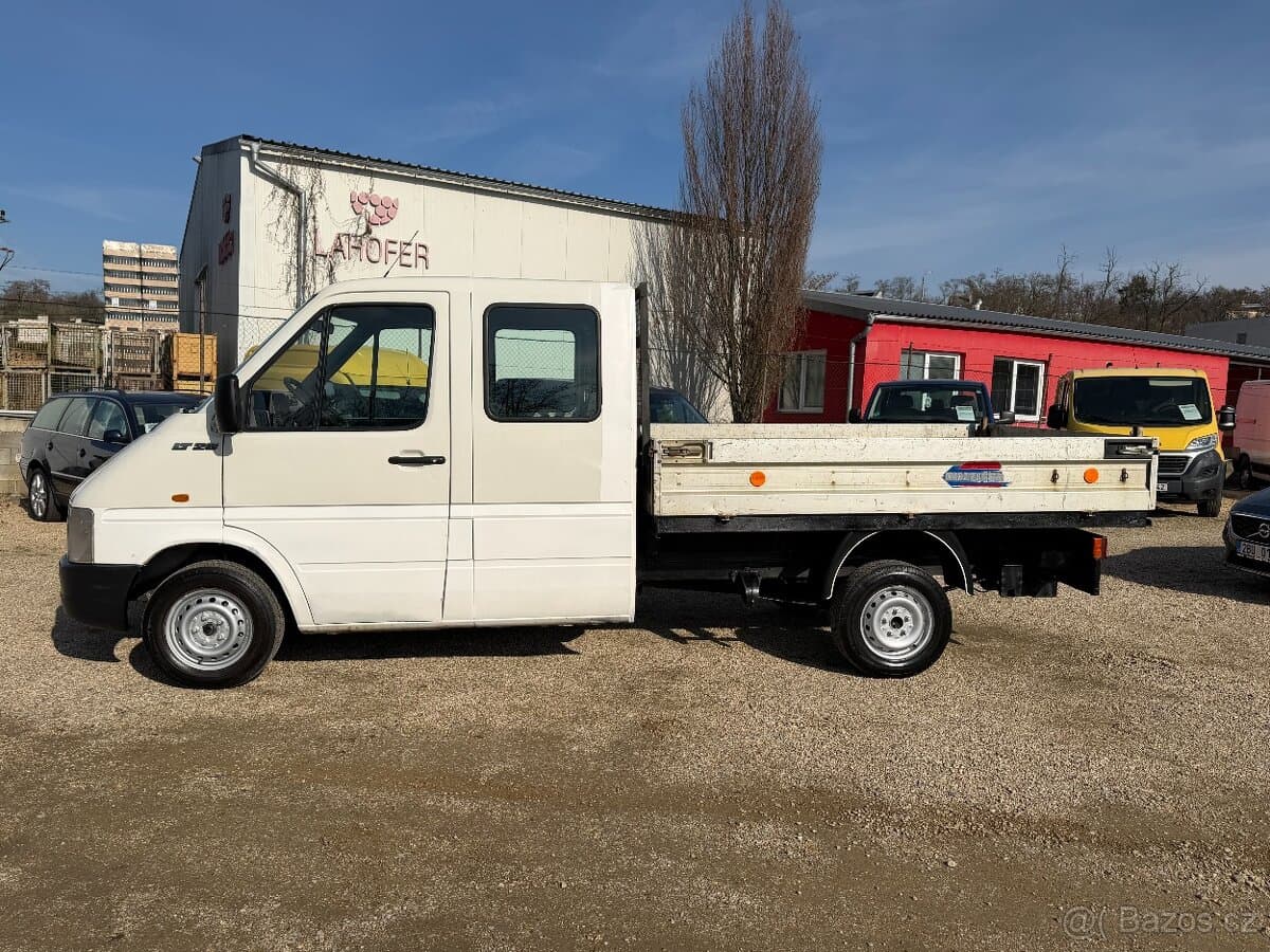 2003 Volkswagen MULTIVAN - 2