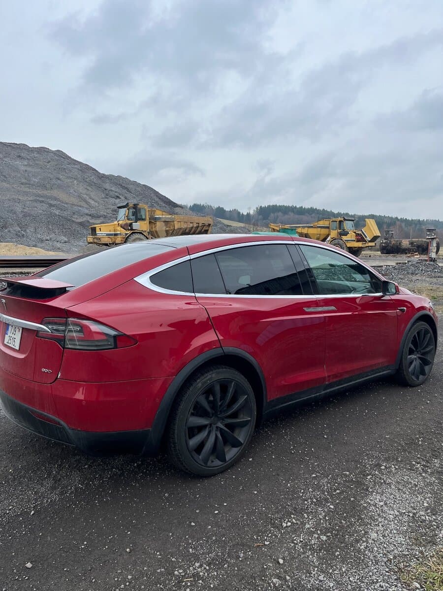 2016 Tesla MODEL X - 2