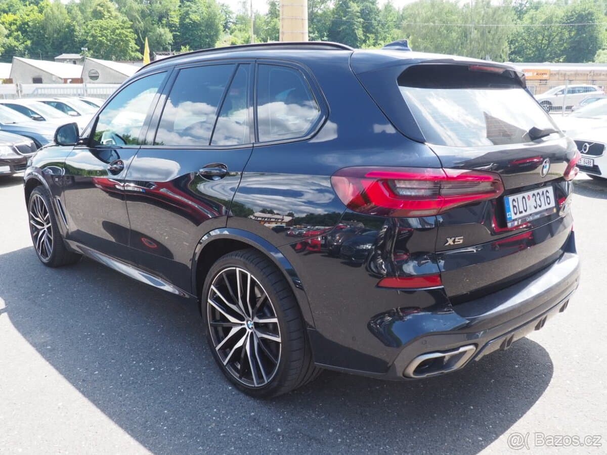 2020 BMW M5 - 2