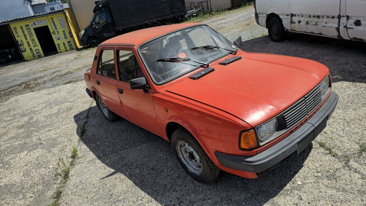 1983 Škoda 105 - 2