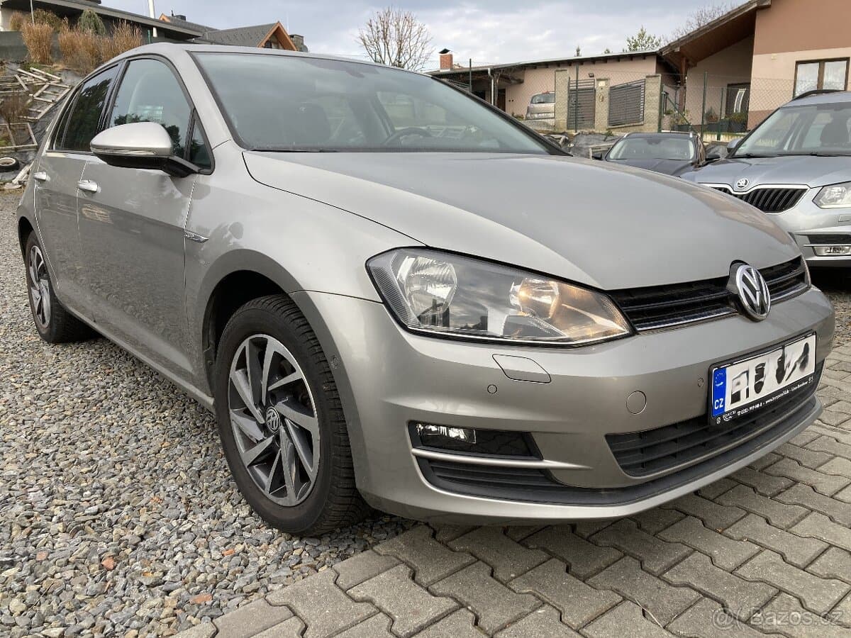 2015 Volkswagen GOLF - 2