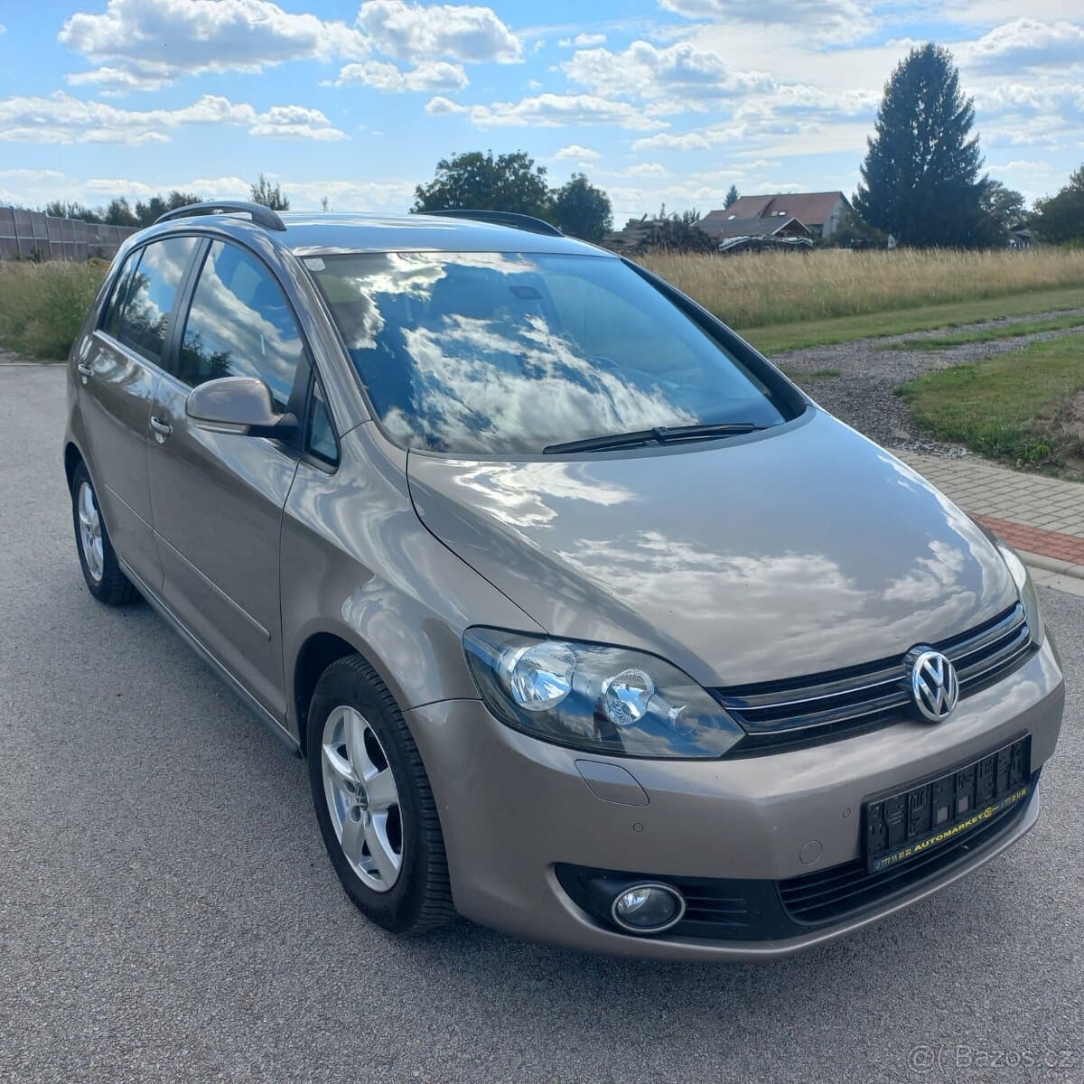 2012 Volkswagen GOLF - 2