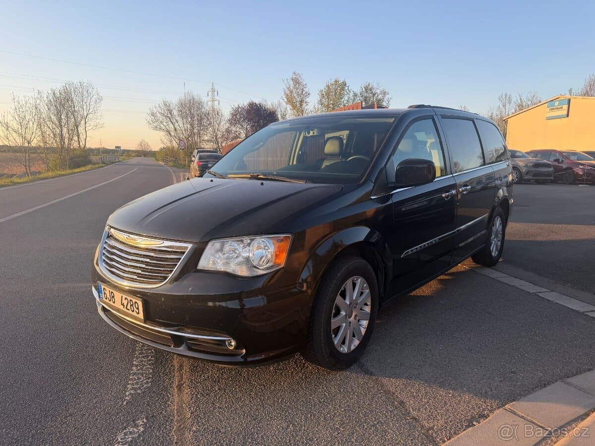 2016 Chrysler OSTATNÍ - 2