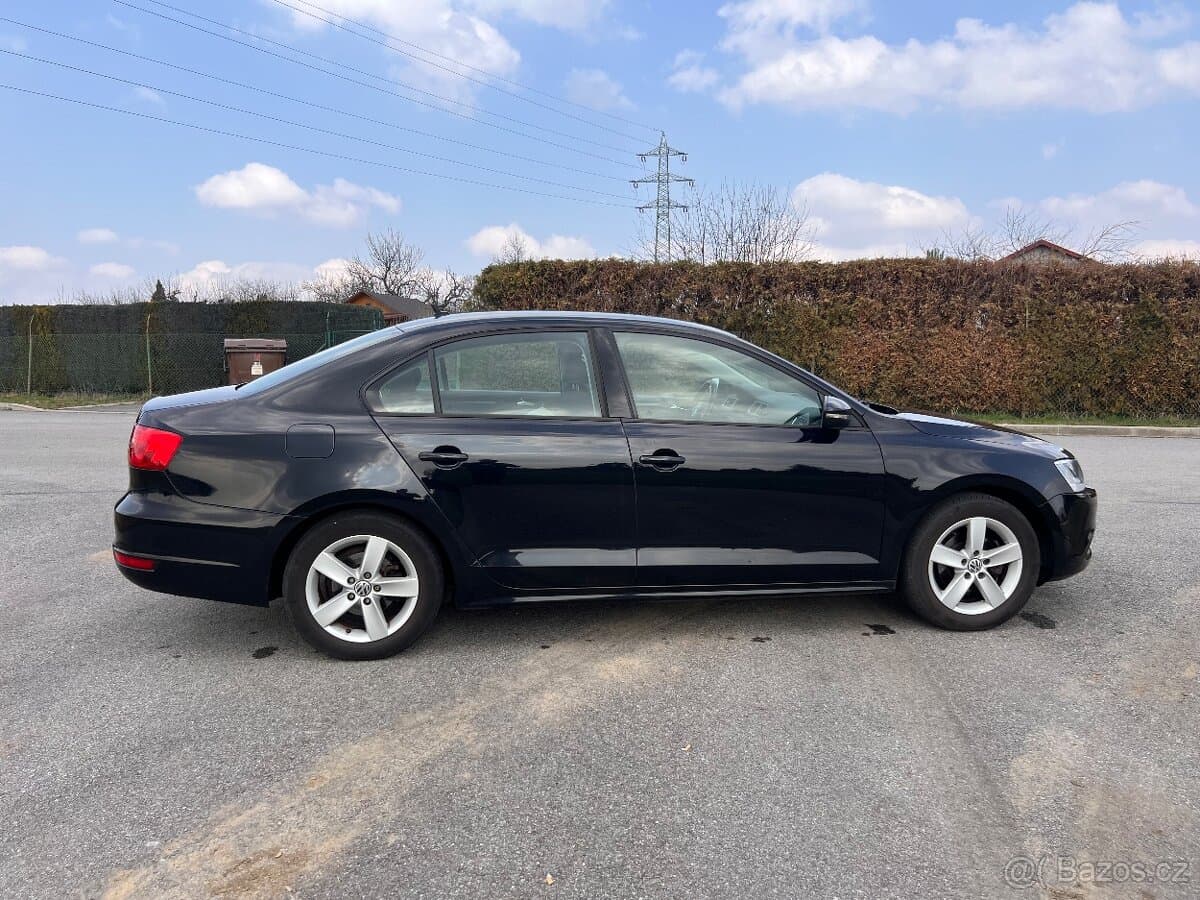 2011 Volkswagen JETTA - 2