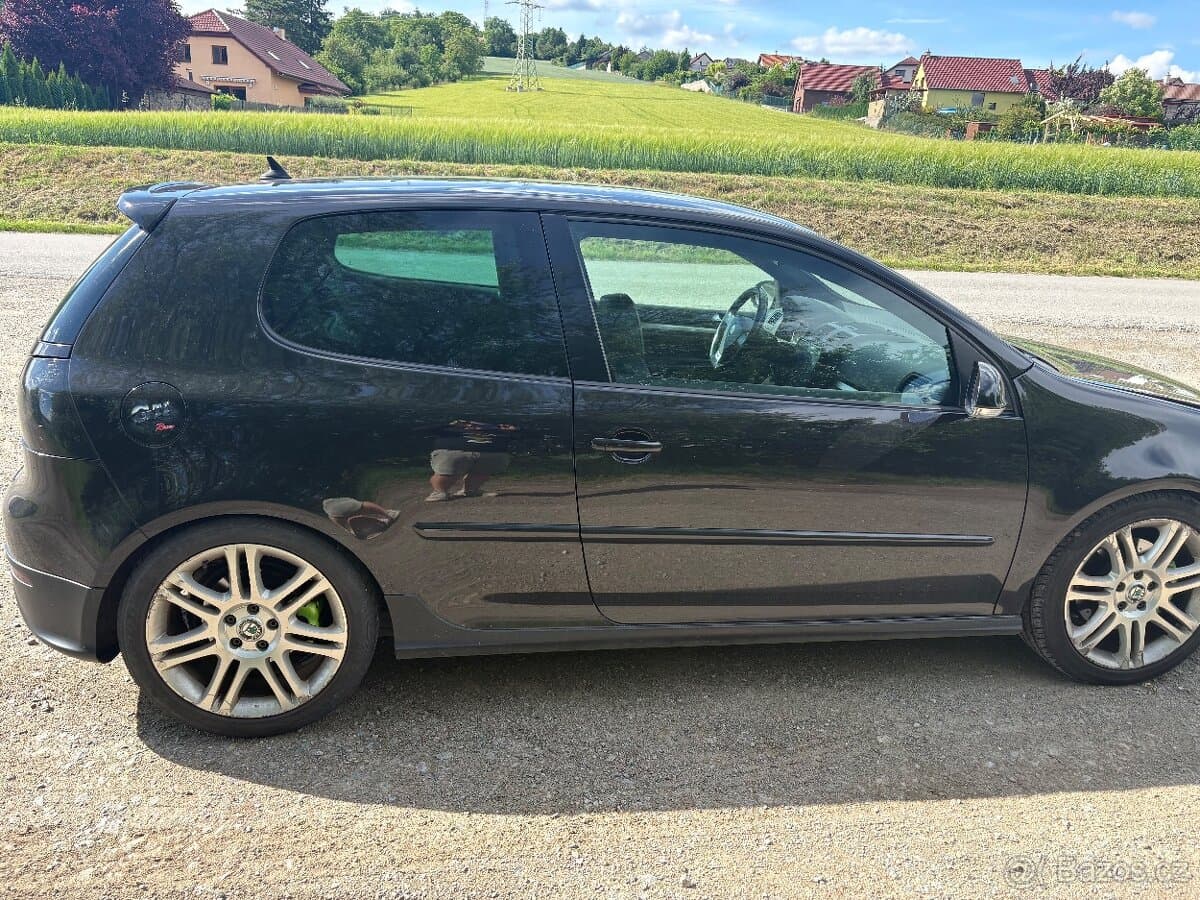 2005 Volkswagen GOLF - 2