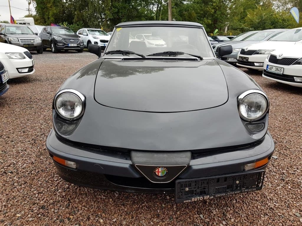 1987 Alfa Romeo SPIDER - 2