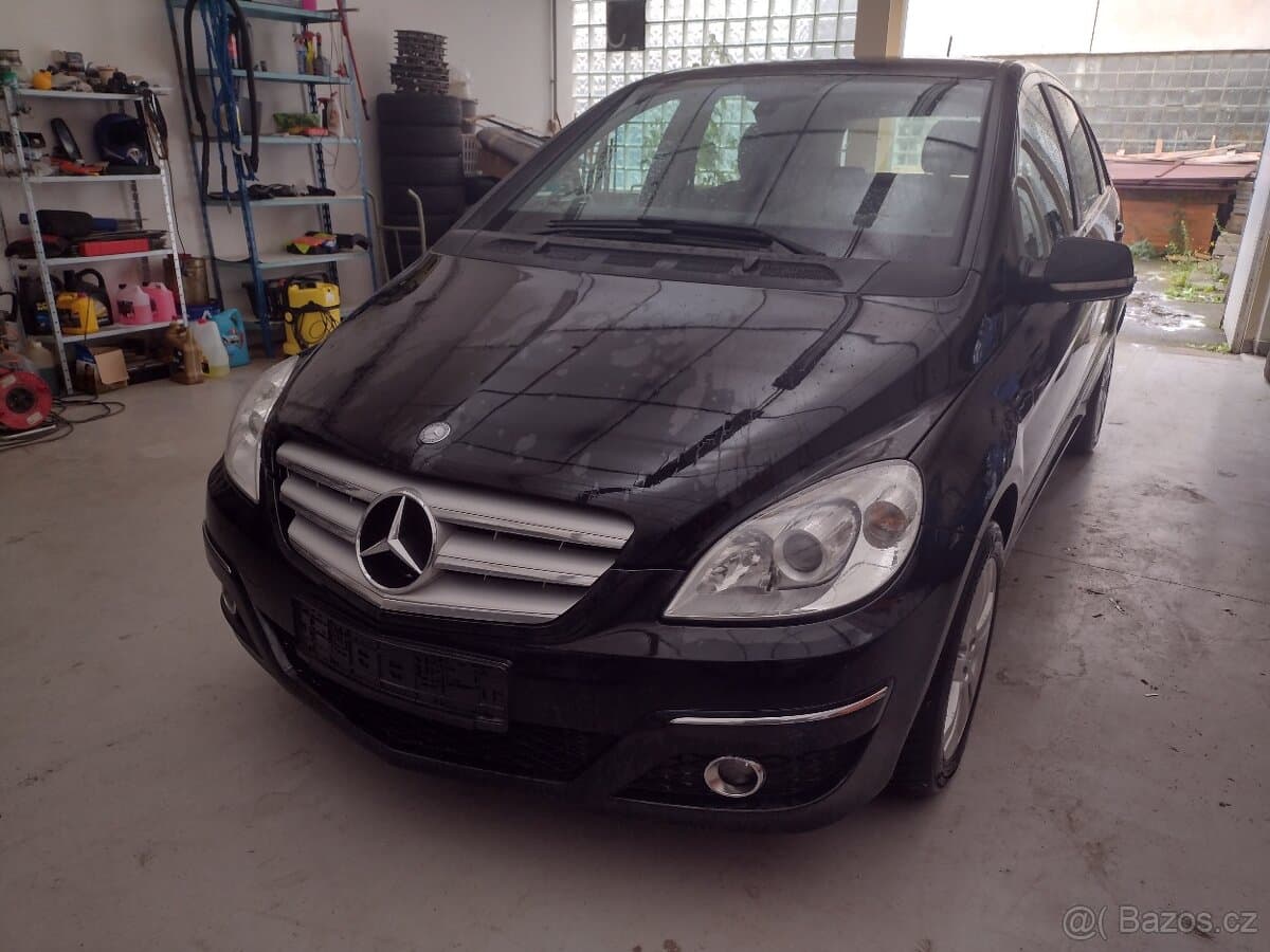 2012 Mercedes-Benz B-CLASS - 2