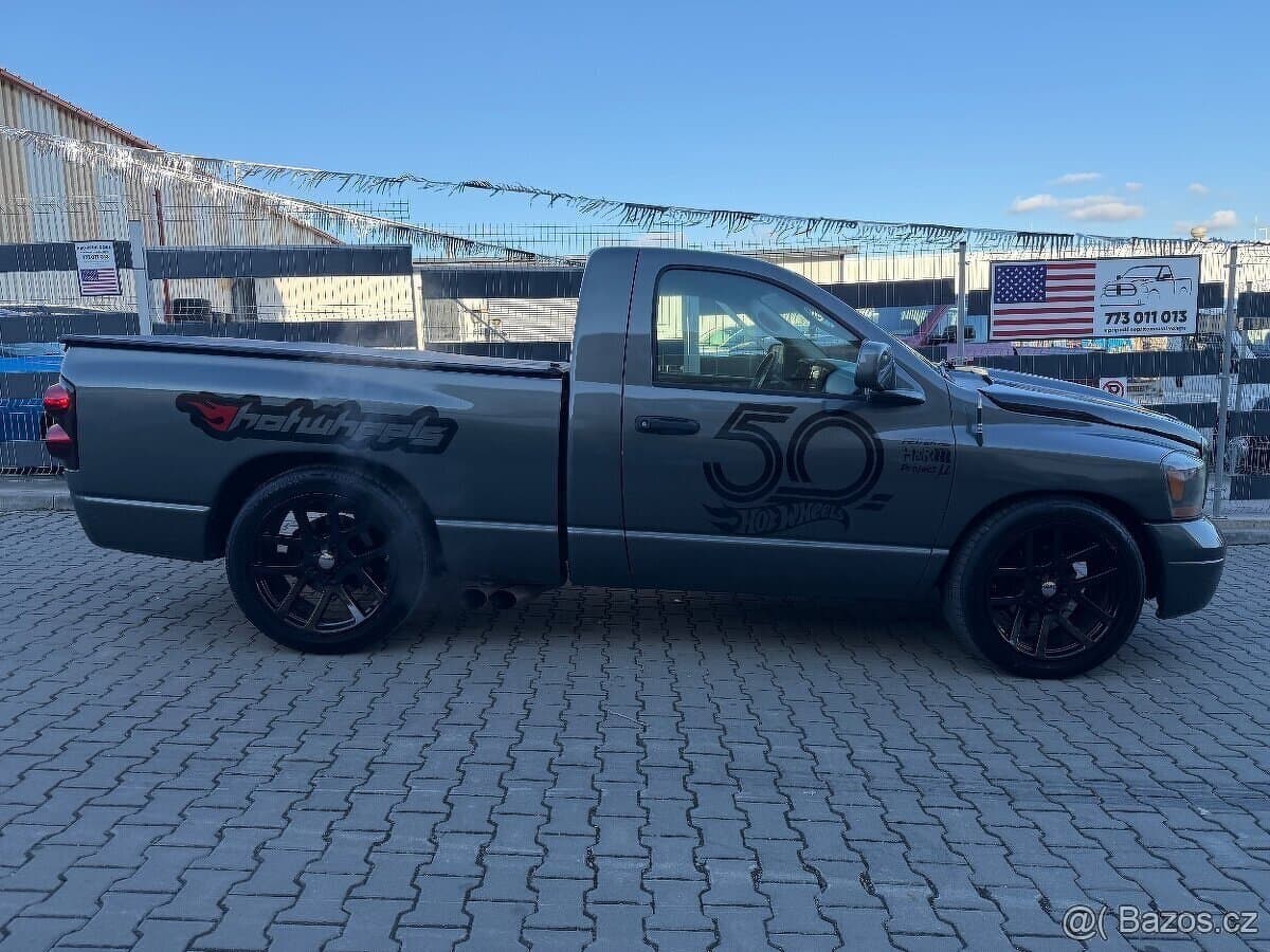 Dodge RAM - 2