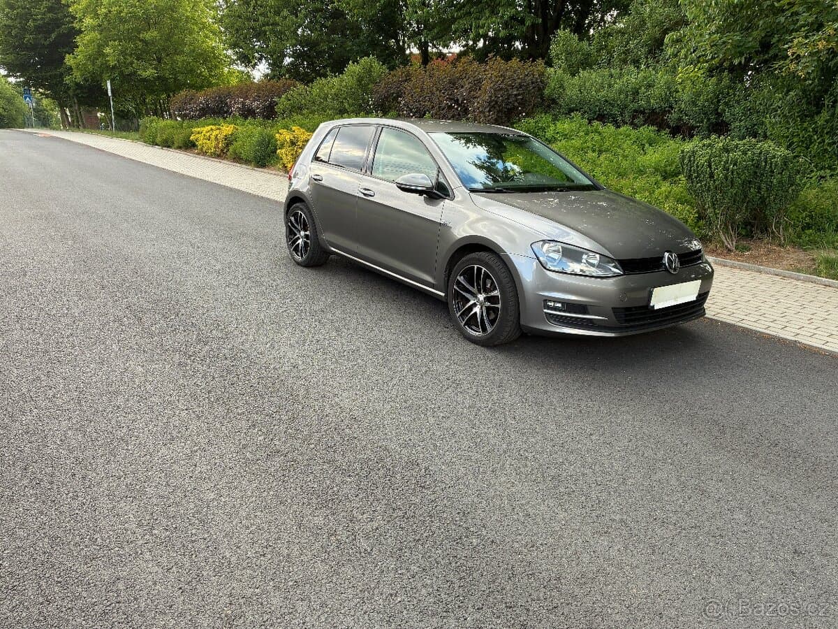 2015 Volkswagen GOLF - 2