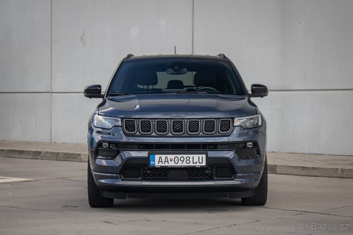 2022 Jeep COMPASS - 2