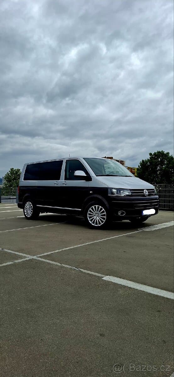 2015 Volkswagen MULTIVAN - 2