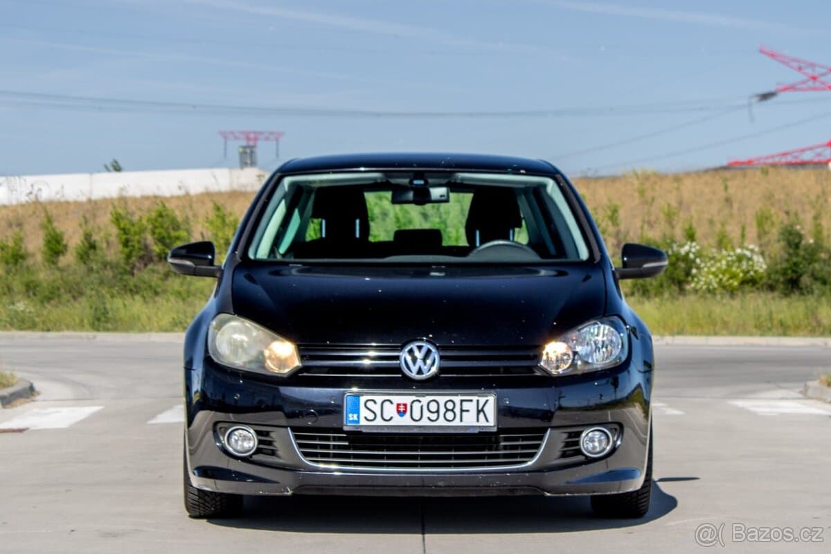 2011 Volkswagen GOLF - 2