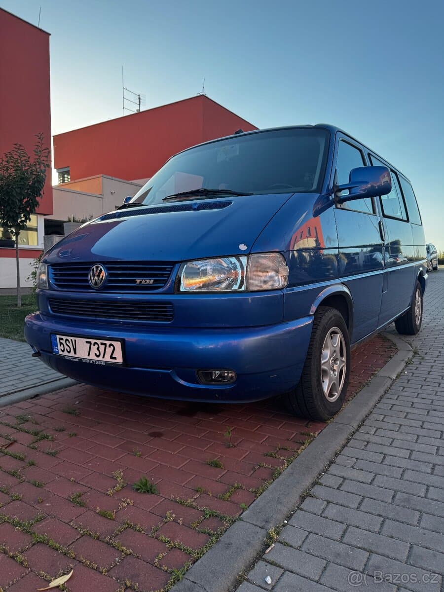 Volkswagen MULTIVAN - 3