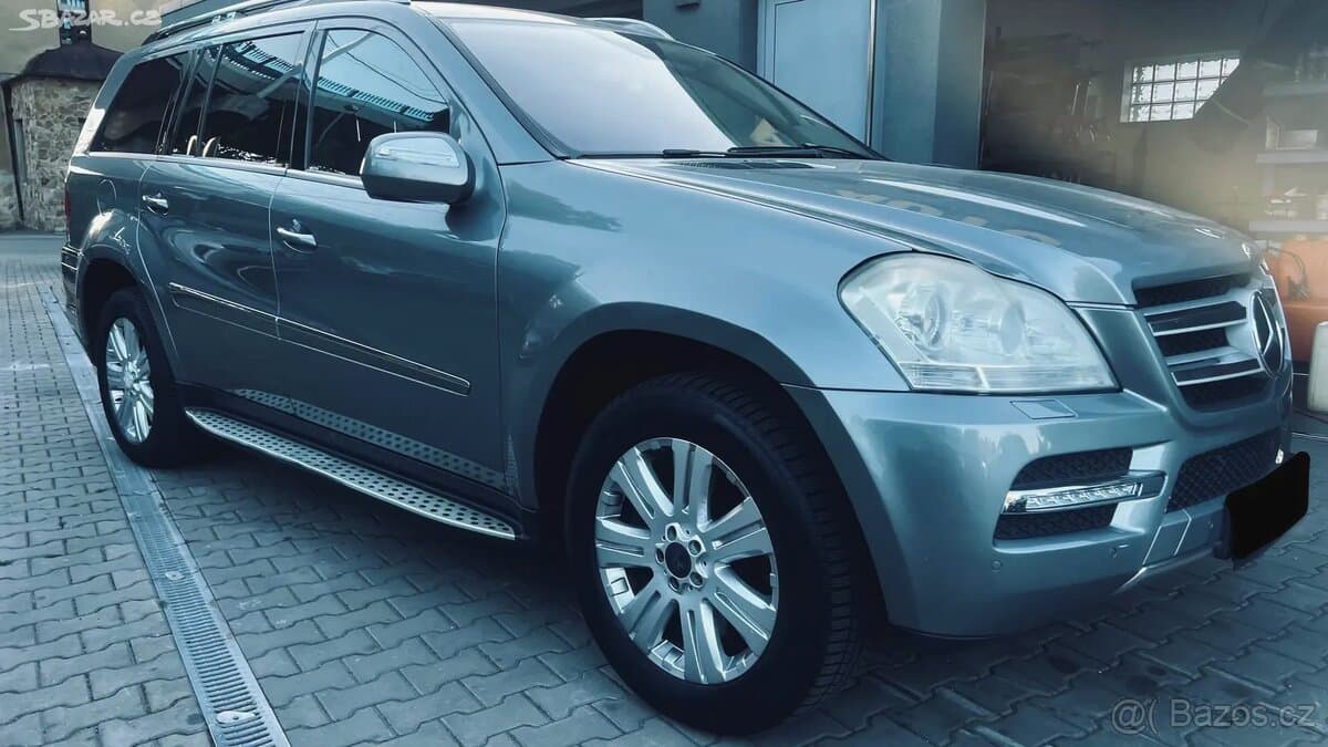 2012 Mercedes-Benz GL - 2