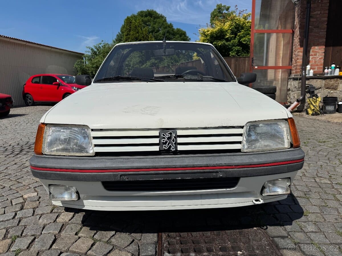 1988 Peugeot 205 - 2
