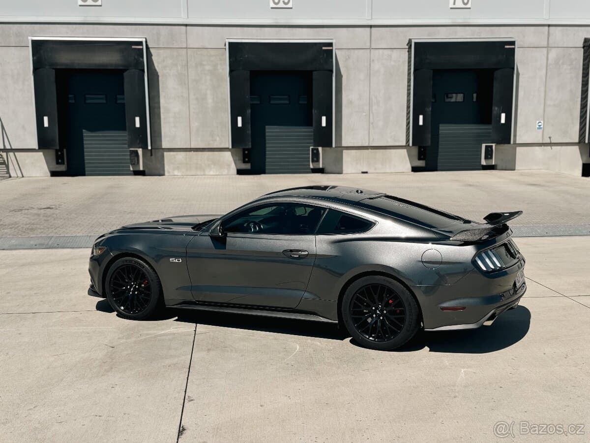 2017 Ford MUSTANG - 2