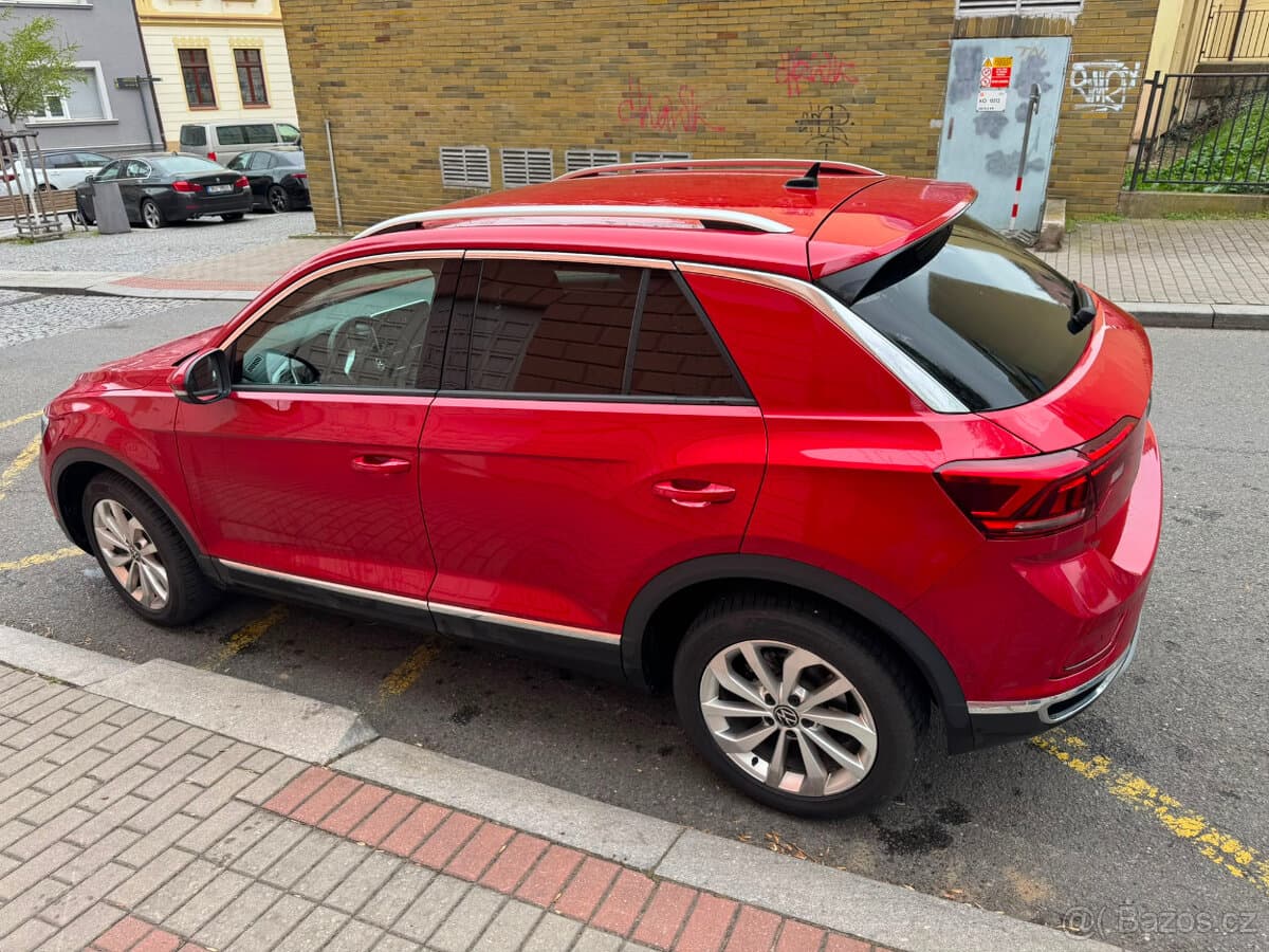 2023 Volkswagen T-ROC - 2