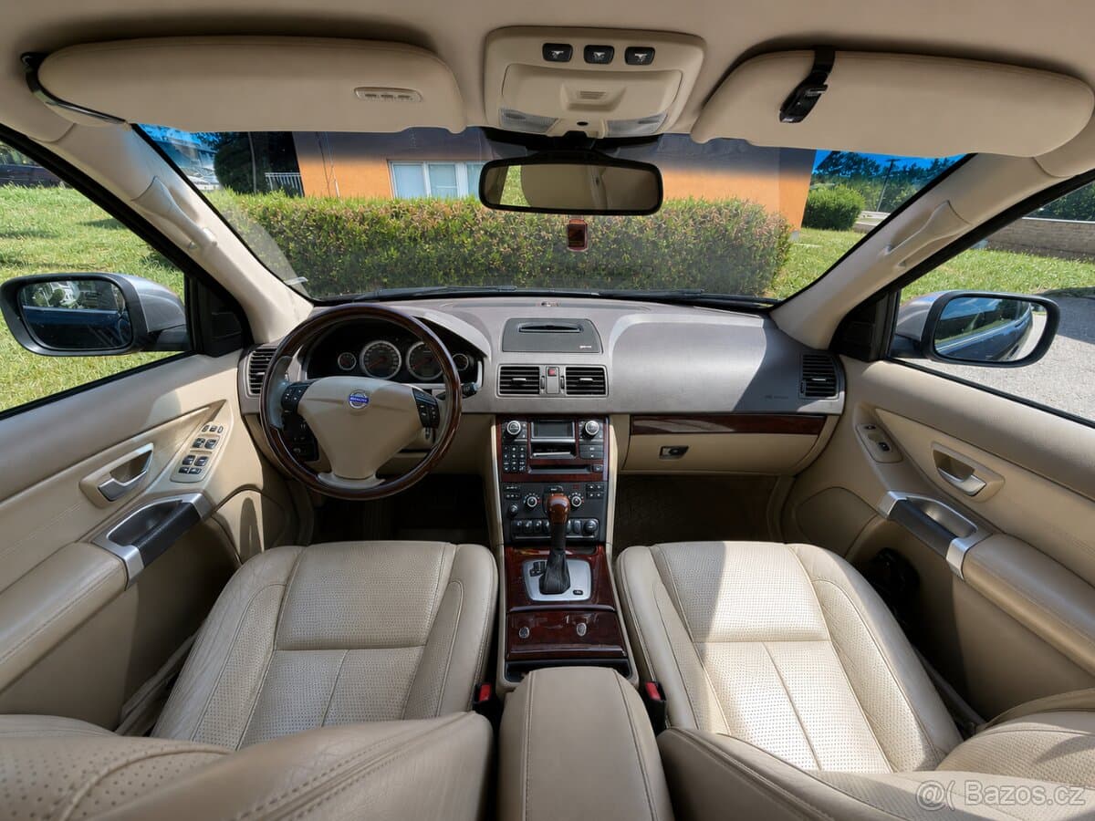 2011 Volvo XC90 - 2
