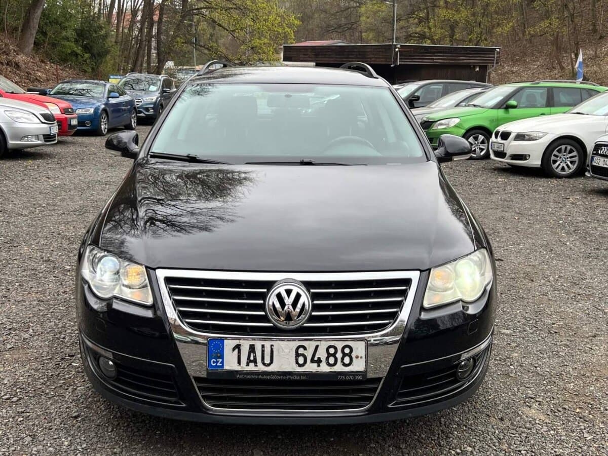 2010 Volkswagen PASSAT - 2