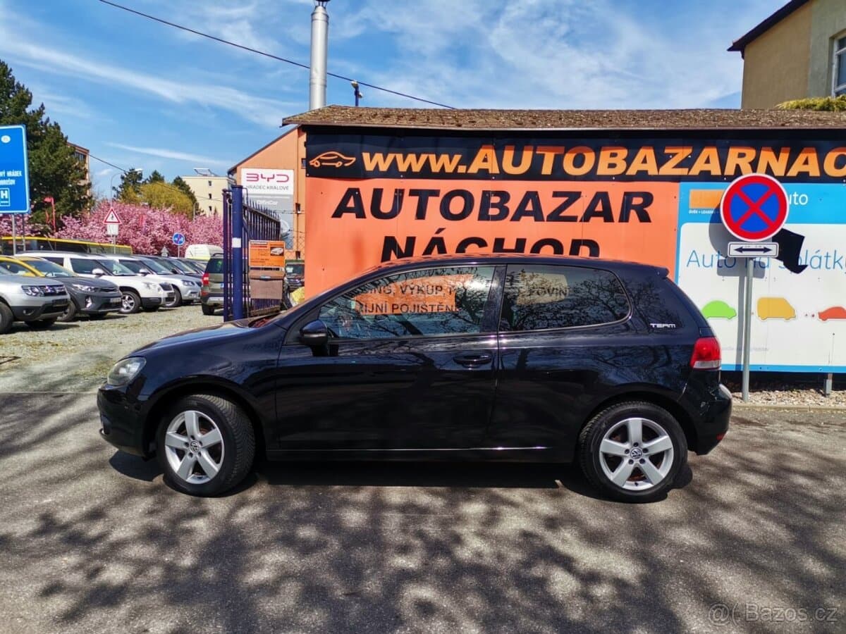 2010 Volkswagen GOLF - 2