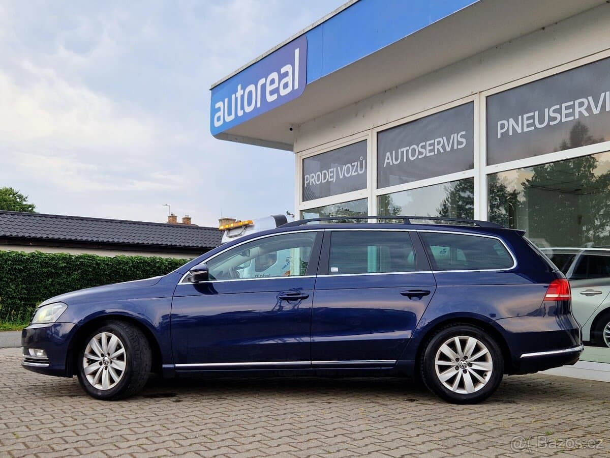 2013 Volkswagen PASSAT - 2