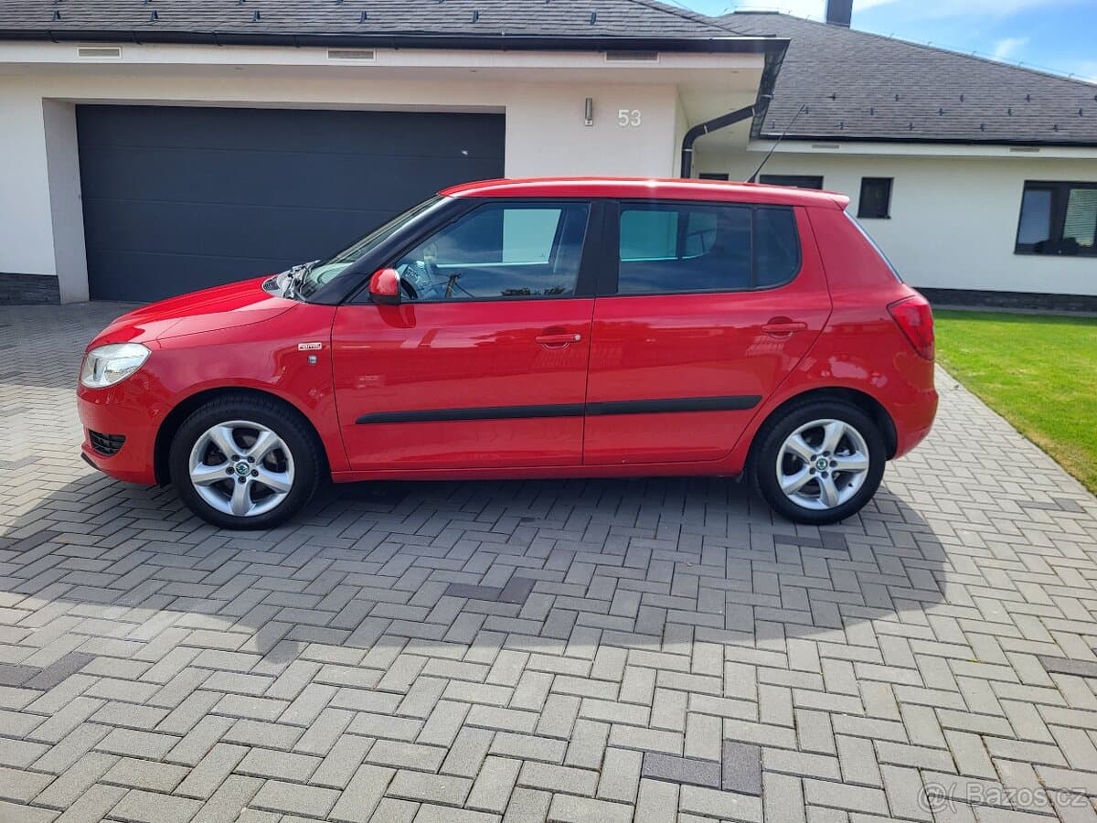 2011 Škoda FABIA - 2