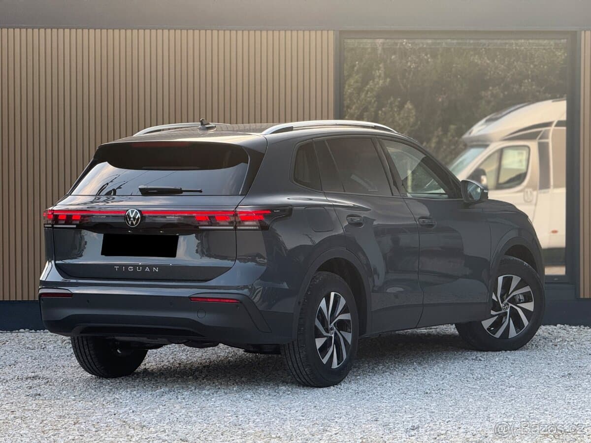 2025 Volkswagen TIGUAN - 2