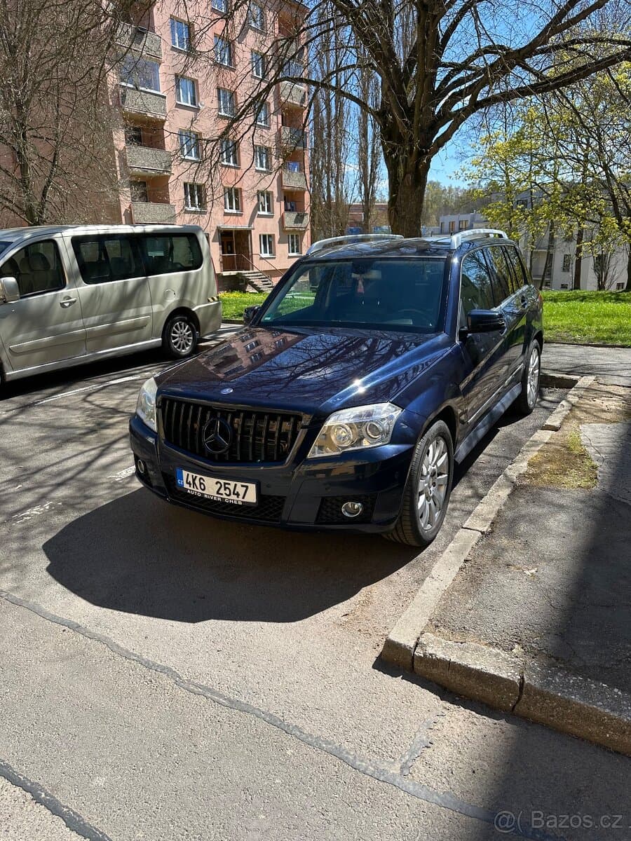 2009 Mercedes-Benz GLK - 2