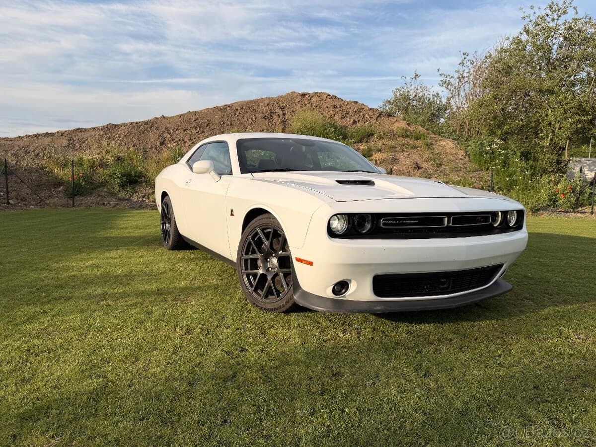 Dodge CHALLENGER - 2