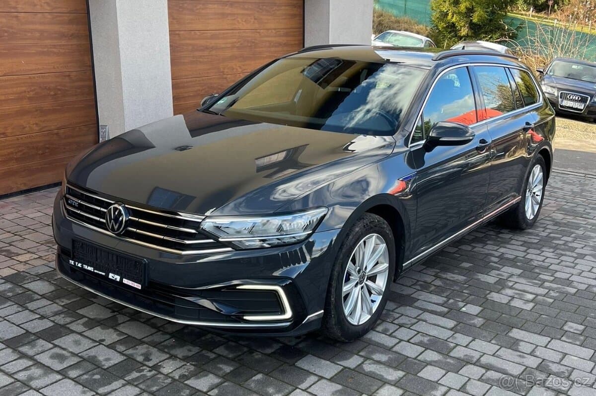 2021 Volkswagen PASSAT - 2