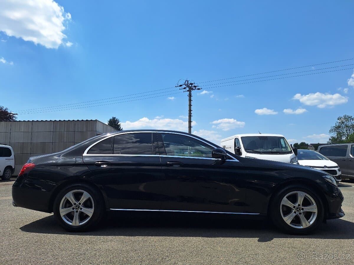 2017 Mercedes-Benz OSTATNÍ - 2