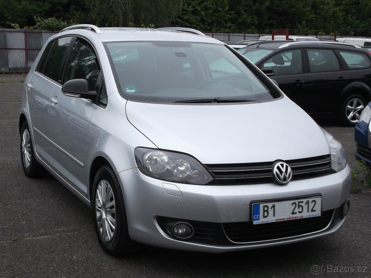 2011 Volkswagen GOLF - 2