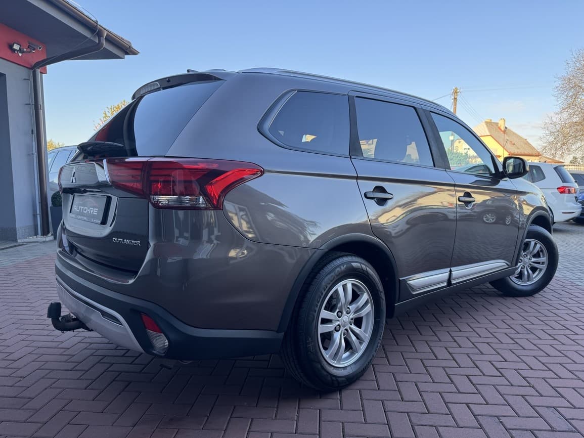 2019 Mitsubishi OUTLANDER - 2