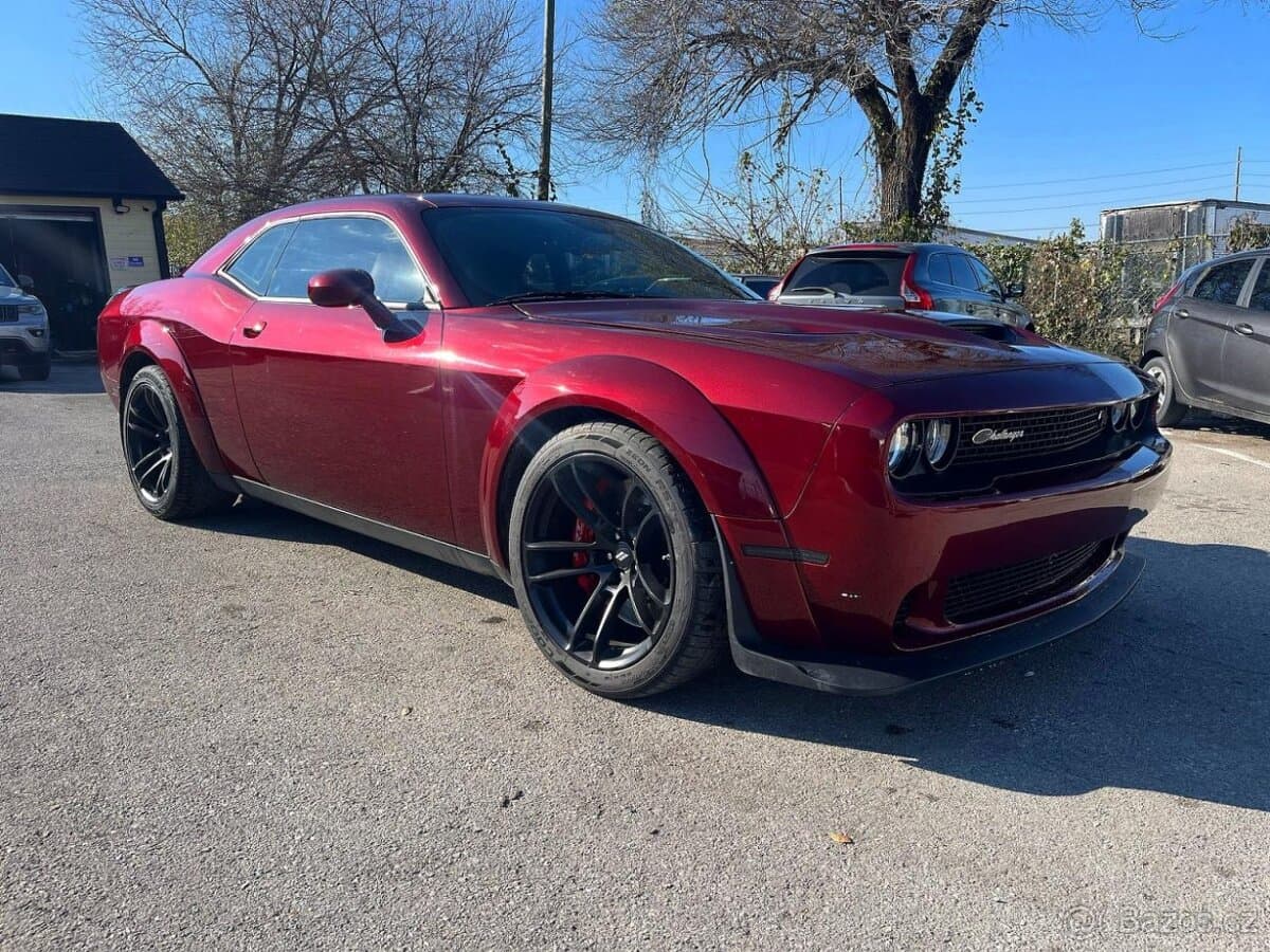 2021 Dodge CHALLENGER - 2
